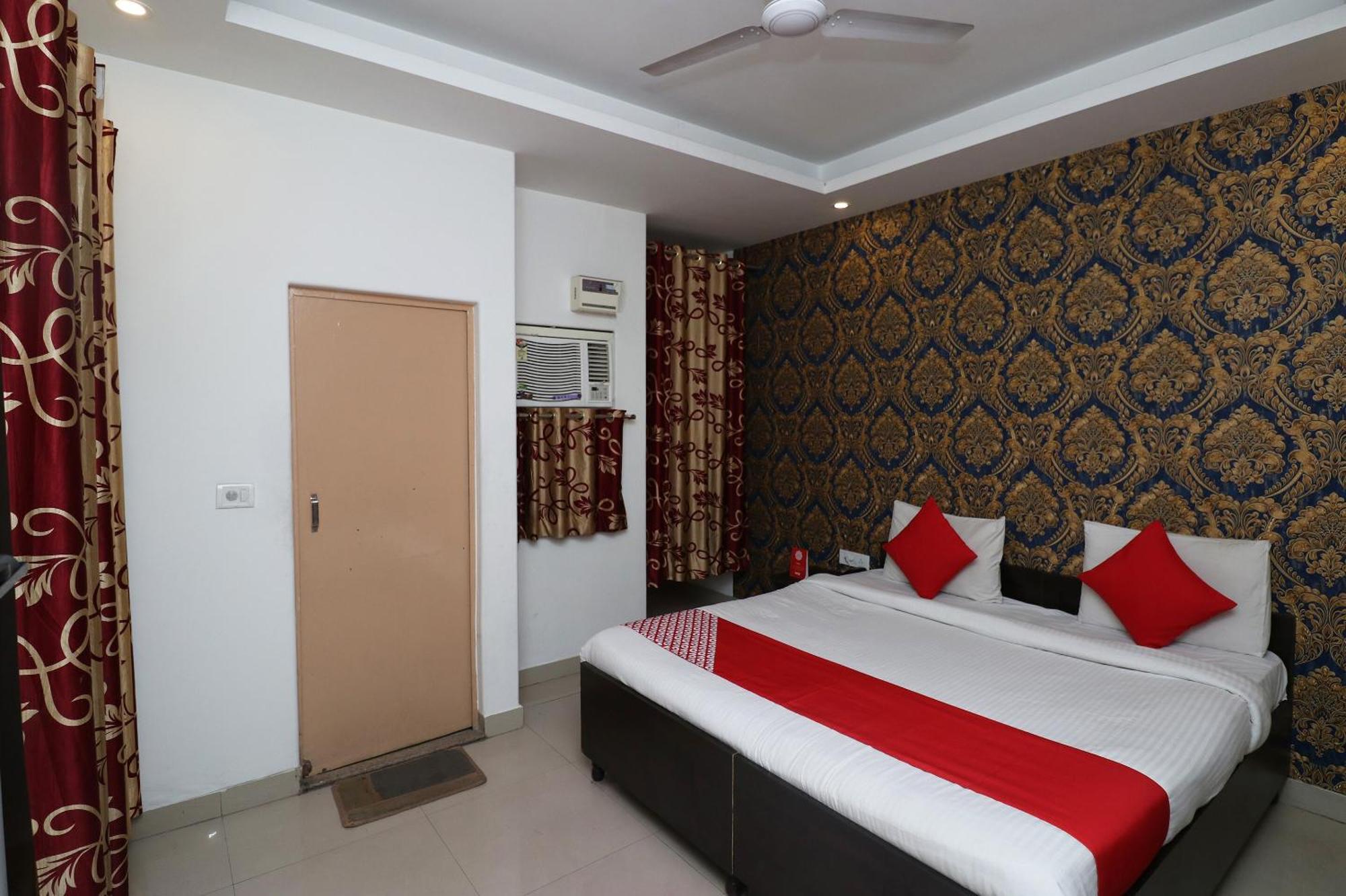 Oyo Flagship Hotel Daimond Ню Делхи Екстериор снимка