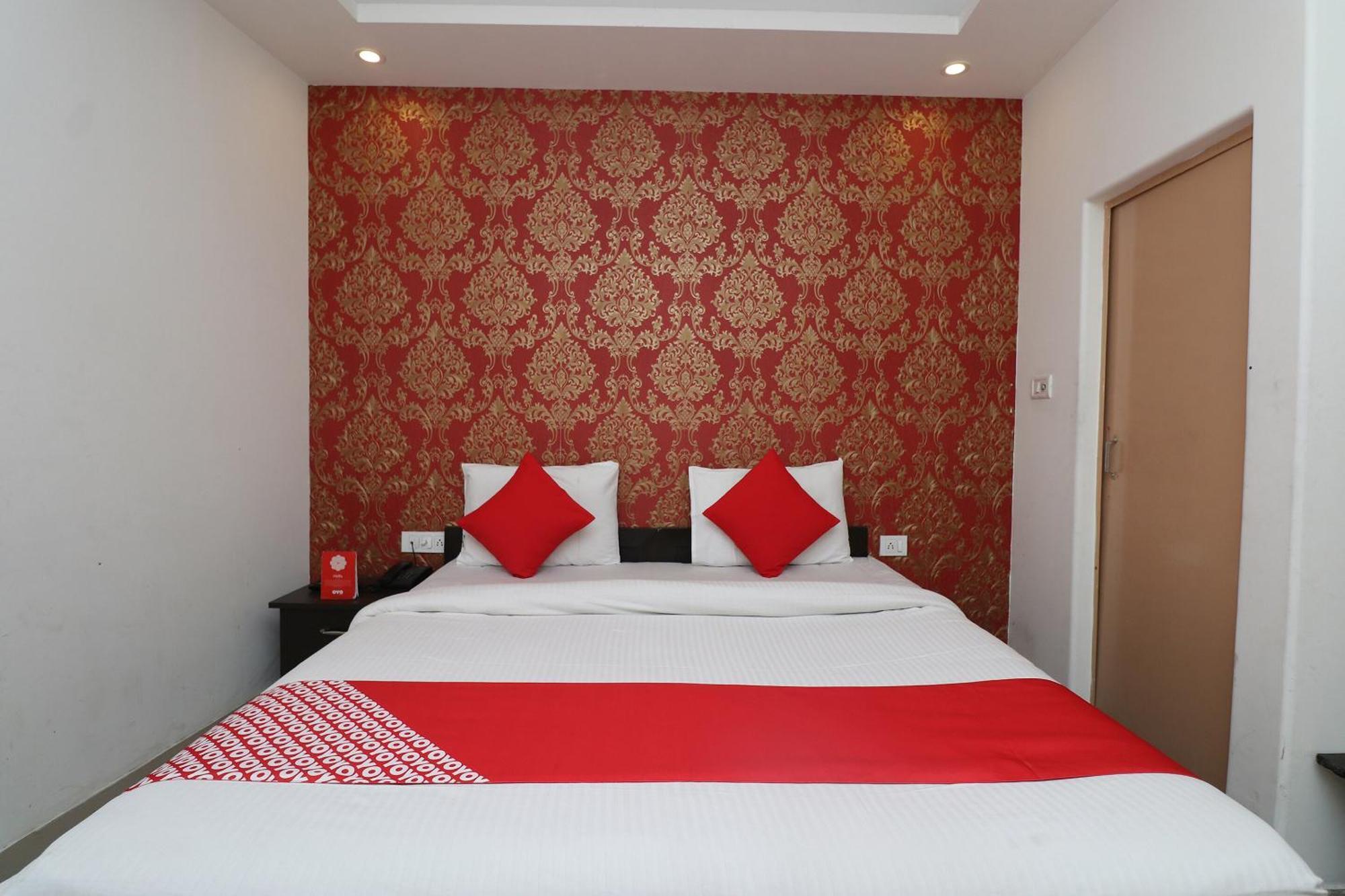 Oyo Flagship Hotel Daimond Ню Делхи Екстериор снимка