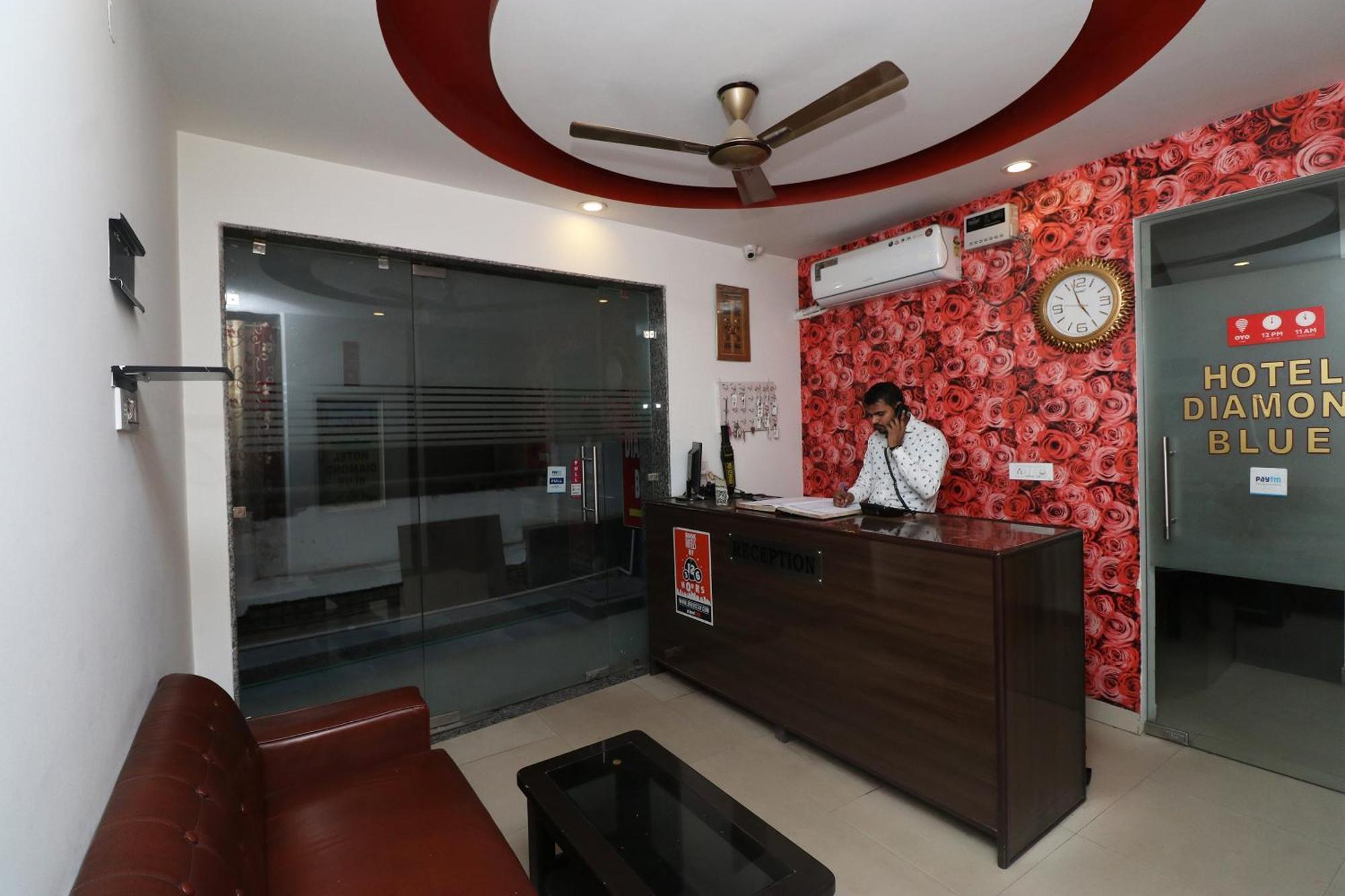 Oyo Flagship Hotel Daimond Ню Делхи Екстериор снимка
